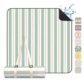 Sekey Picknickdecke Wasserdicht – Sandfreie Stranddecke mit Klassischem Streifenmuster in Hellgrün, Hellbraun & Weiß, PEVA-Unterseite & Tragegurt für Picknick, Camping und Strand