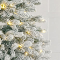 Salcar Halb-Weihnachtsbaum mit LED & Schnee 180/210 cm – Künstlicher Christbaum aus 100 % PE