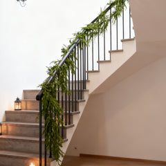 Salcar Künstliche Weihnachtsgirlande aus 100 % PE – Realistische Tannengirlande für Wand, Tür & Kamin – Langlebig & wiederverwendbar