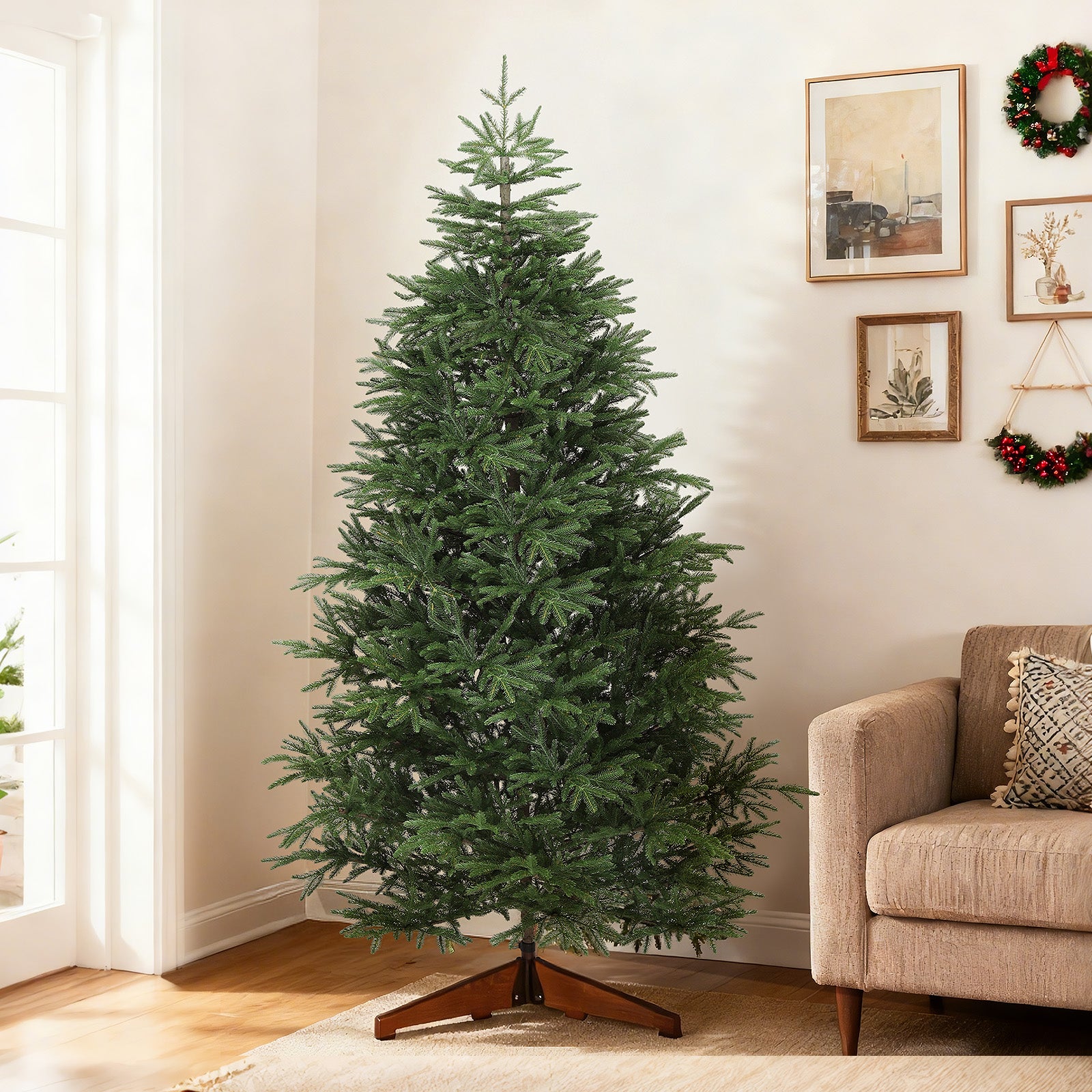 SALCAR Premium Künstlicher Weihnachtsbaum aus 100 % PE Spritzguss – Realistischer Fichtenbaum mit naturgetreuem Stamm, stabilem Holzständer und Aufbewahrungsbeutel – 180 cm / 210 cm