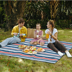 Sekey Picknickdecke – Wasserdicht & sandfest, faltbare Strandmatte mit PEVA-Unterseite, gepolstert & tragbar für Camping, Strand & Wiese – Blau-Weiß-Rote Streifen Sekey
