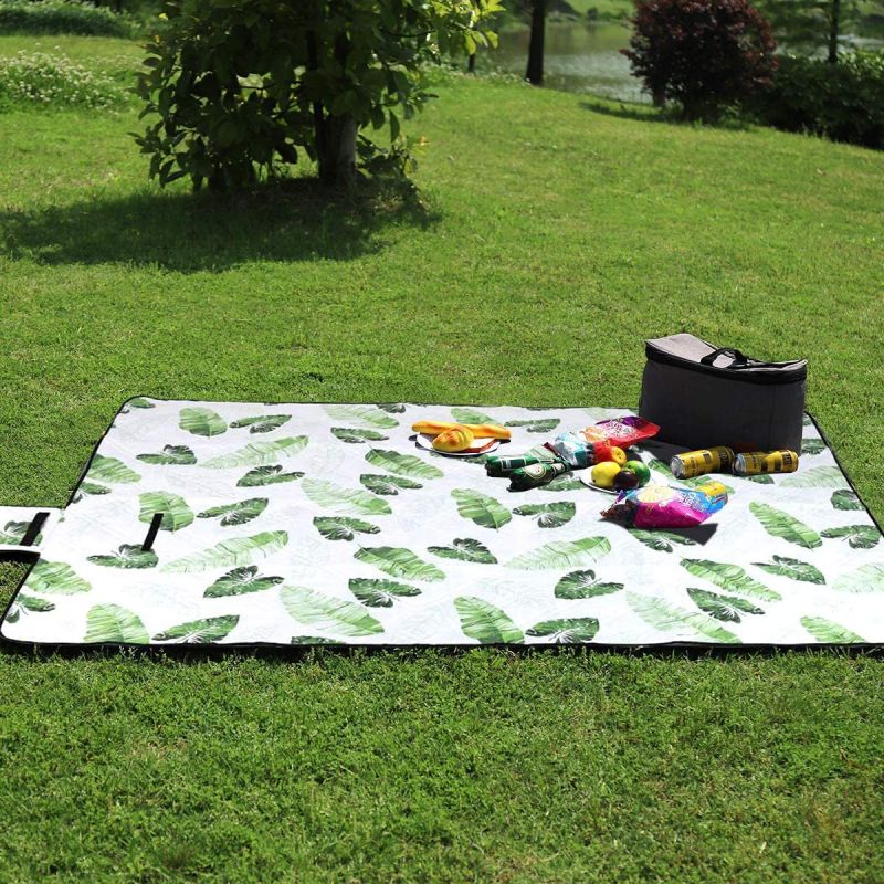 Sekey 200 x 200 cm picnic blanket made of leaf pattern polyester fabric