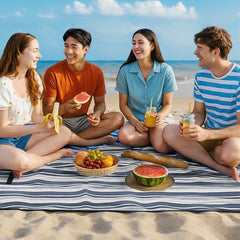 Sekey Wasserdichte Picknickdecke – Sandfeste, faltbare Strandmatte mit gepolstertem PEVA-Untergrund, tragbar für Outdoor, Camping, Strand & Wiese, Blau-Weiß-Beige Streifen Sekey