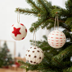 Salcar Weihnachtskugeln 6er Set – Handgefertigte Wollfilz-Kugeln 6 cm mit Juteseil, 3 Designs, Weihnachtsbaumschmuck & Festliche Deko