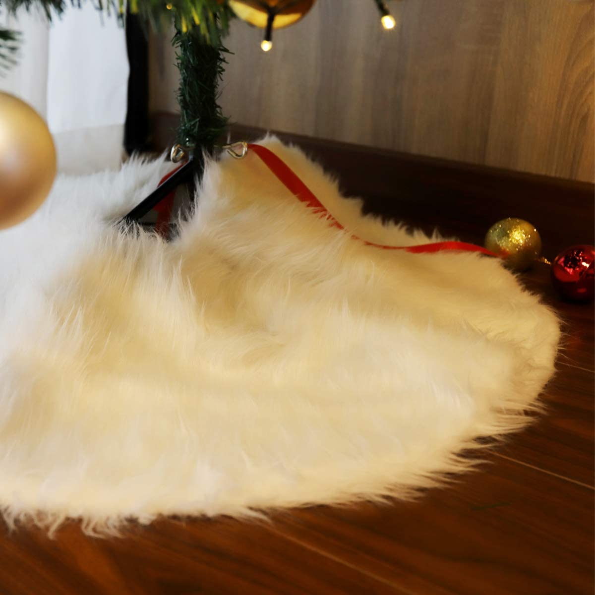 SALCAR Weihnachtsbaumdecke Weiß – Runde Plüsch Christbaumdecke aus Kunstfell, Deko für Weihnachtsbaum, Party & Hochzeit