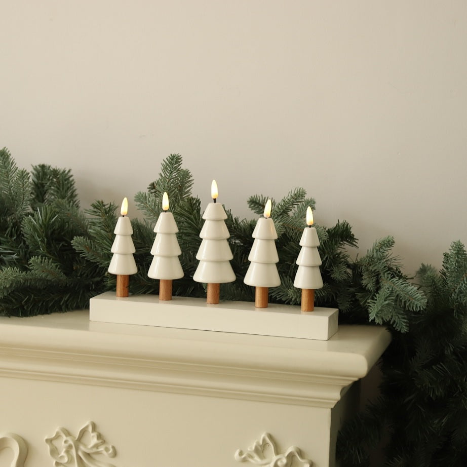 LED Weihnachtskerzenbaum – 5-flammiger Tischleuchter aus Holz, Warmweiß – Batteriebetriebenes LED Dekolicht für Advent & Weihnachten